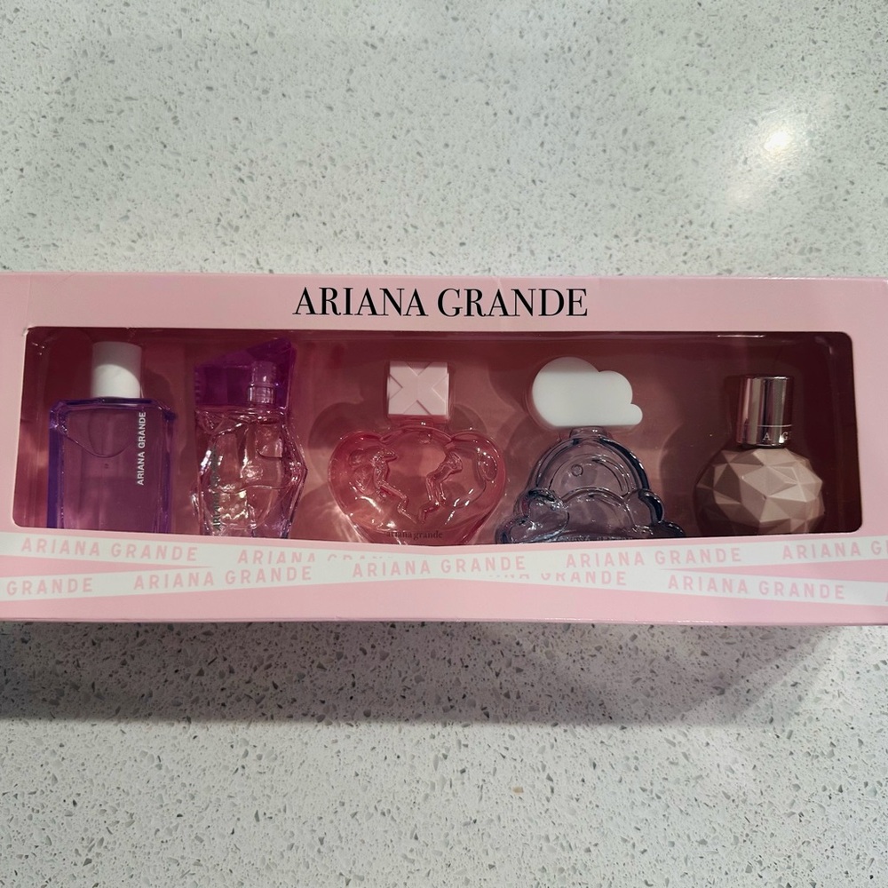 Ariana Grande Mini Fragrance Set